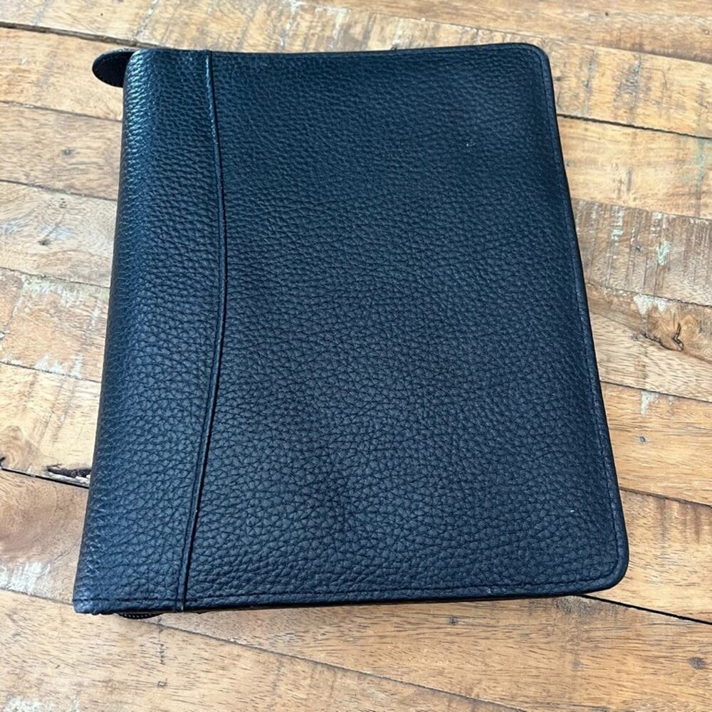 Franklin Covey Zip-Around Planner Black Leather 7-Ring Binder